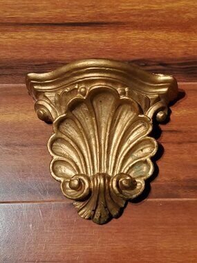Wall Sconce Vintage Ornate Ceramic Shelf Baroque Gold Gilded Shell French